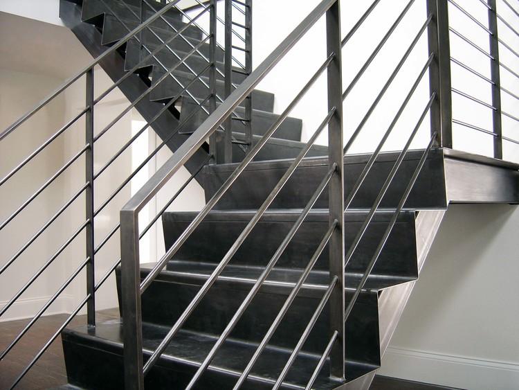 How could you keep metal handrails protected against moisture and extreme weather? - PaintOutlet.co.uk