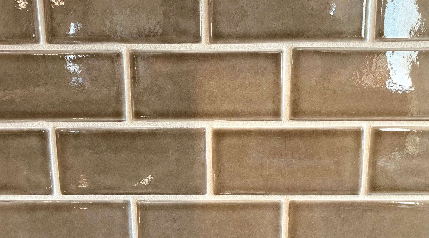How to Paint Backsplashes: Refreshing Kitchen and Bathroom Walls - PaintOutlet.co.uk