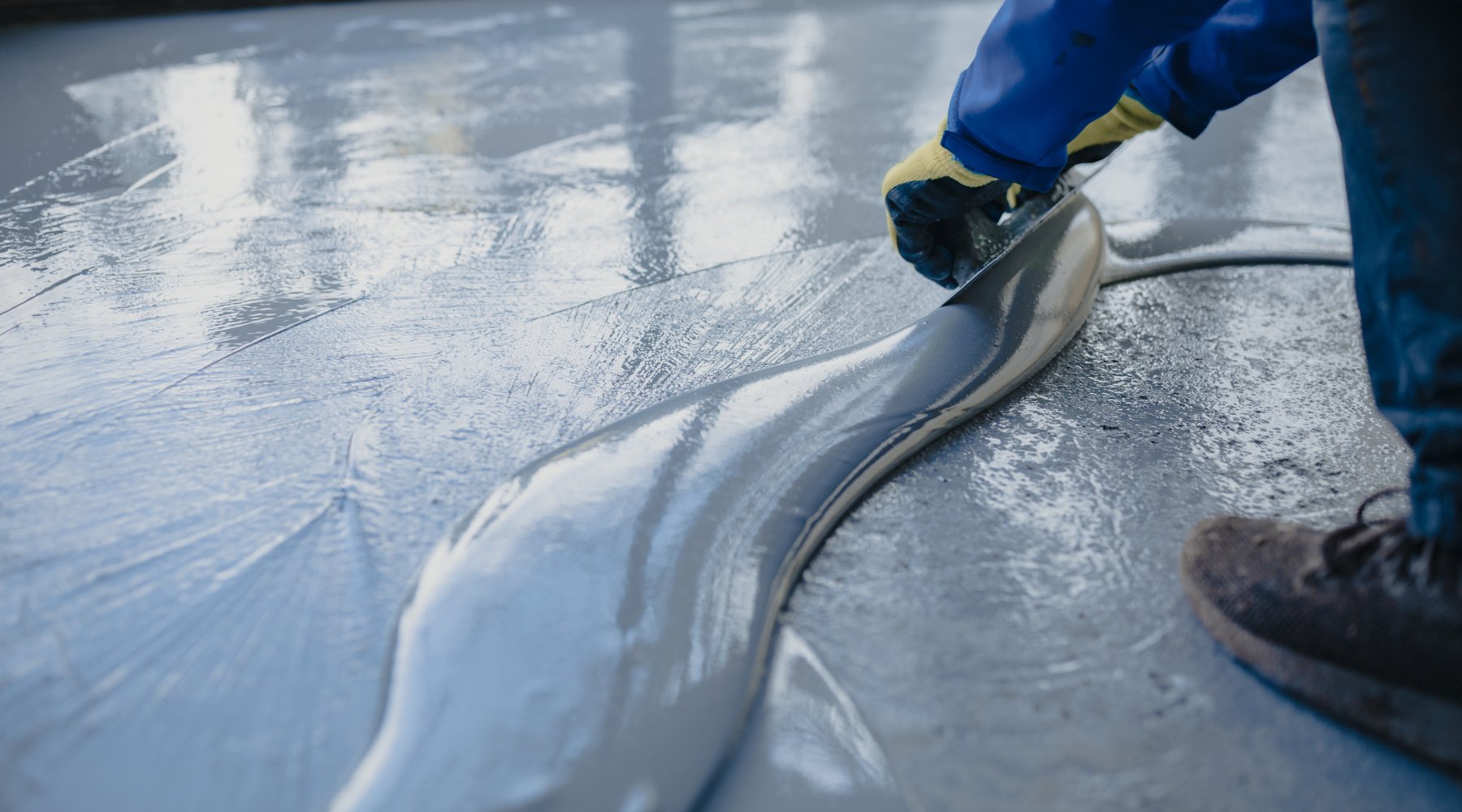 How to Paint Garage Floors: Durable, Slip-Resistant Solutions for Concrete - PaintOutlet.co.uk