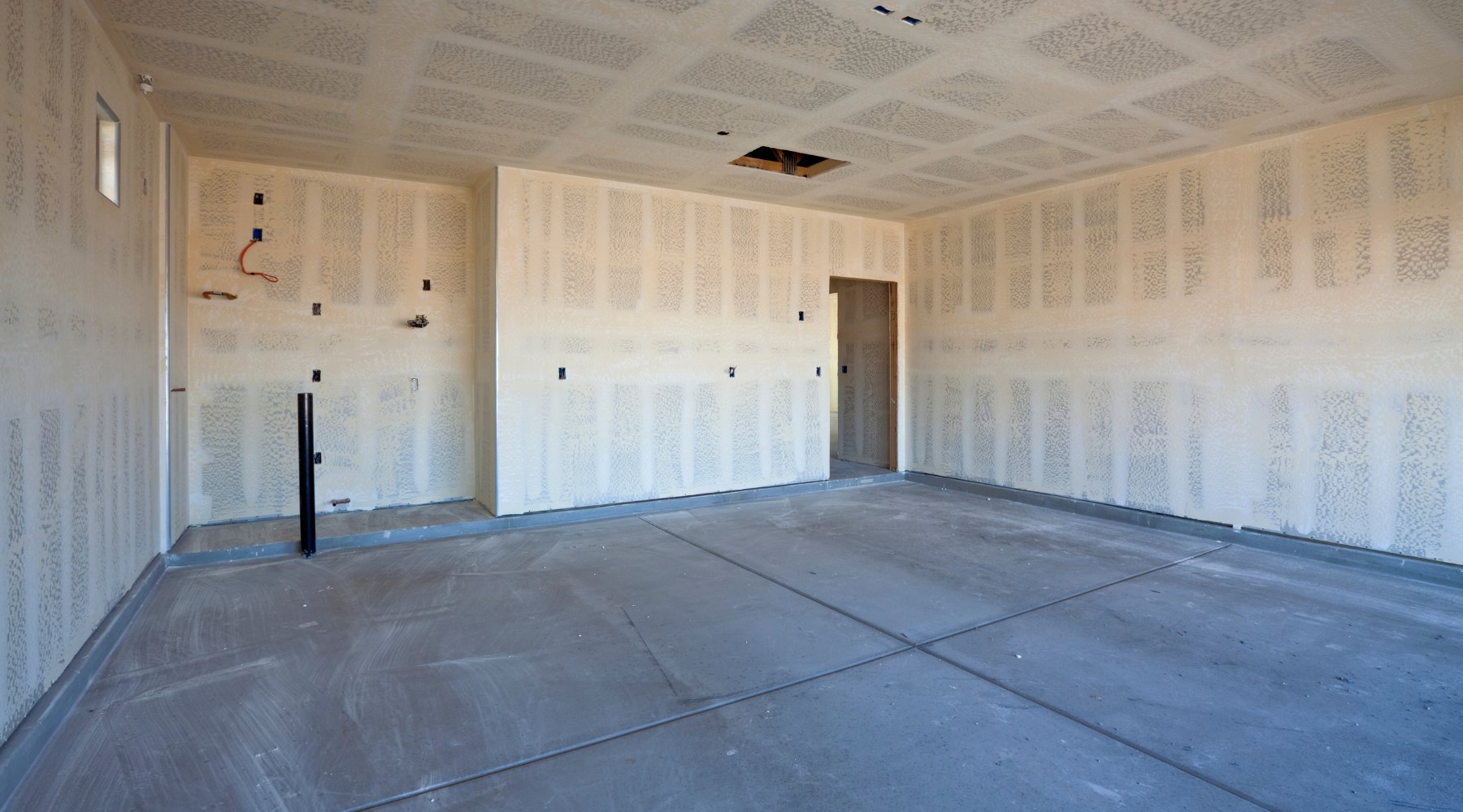 How to Paint Garage Walls: Durable and Easy-to-Clean Finishes - PaintOutlet.co.uk