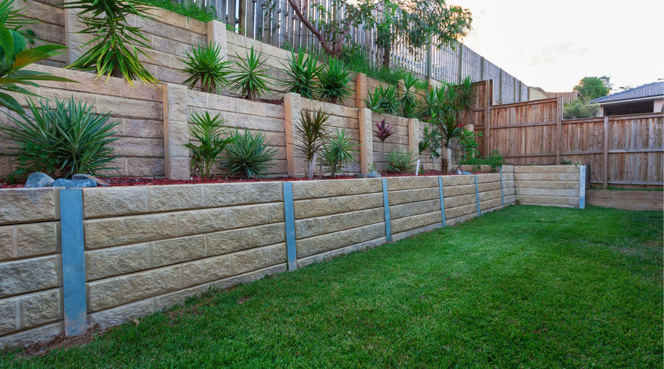 How to Paint Garden Walls: Protecting and Beautifying Outdoor Surfaces - PaintOutlet.co.uk