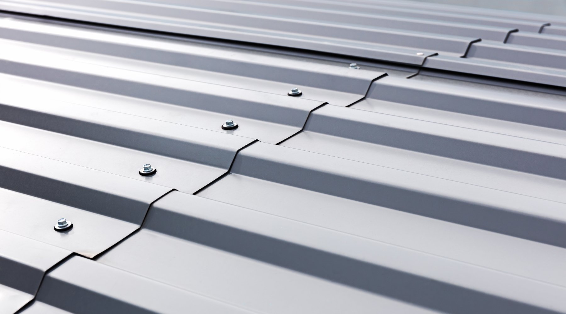 How to Paint Metal Roofs and Cladding: A Step-by-Step Guide - PaintOutlet.co.uk