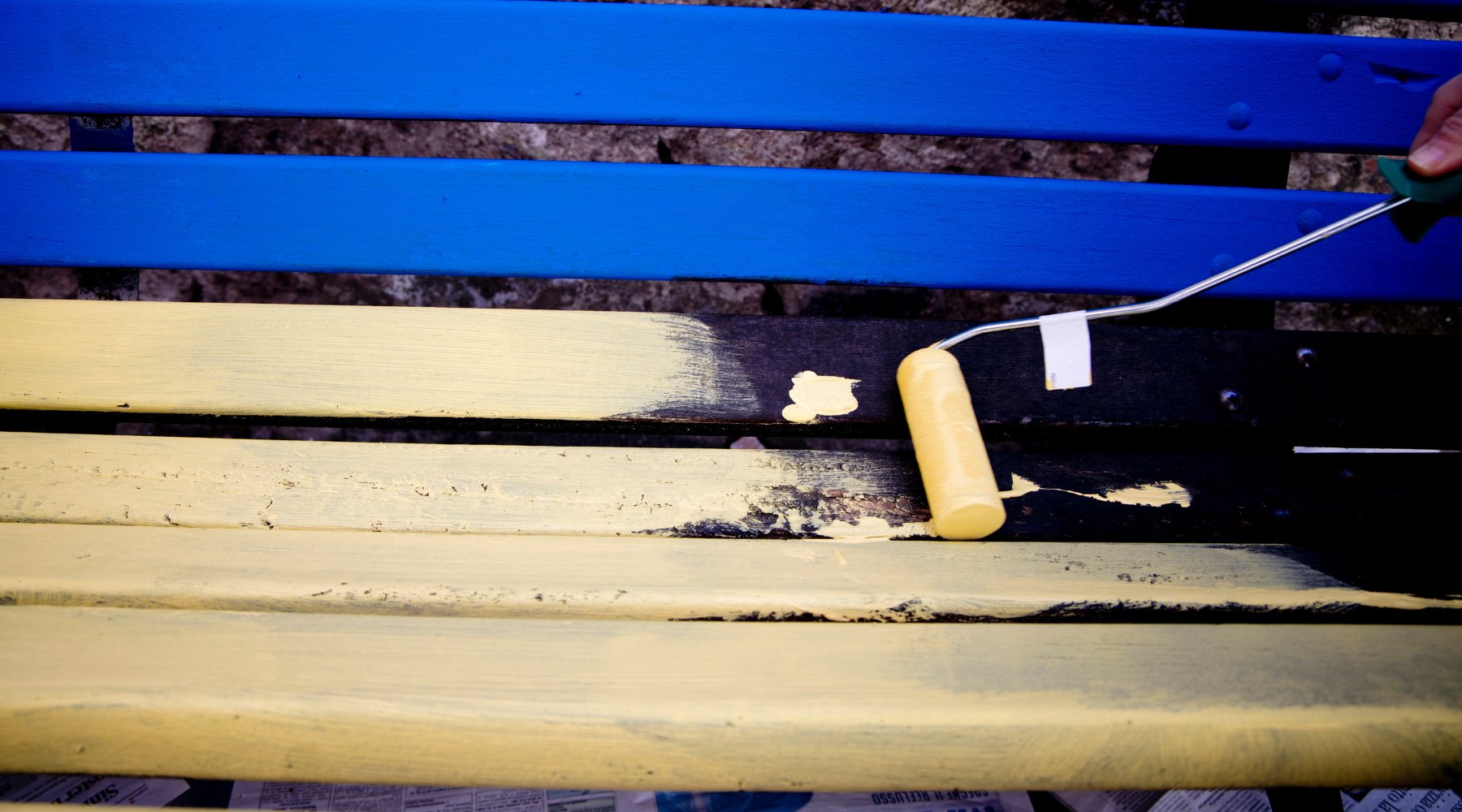 How to Paint Outdoor Benches: Reviving and Protecting Wooden Seating - PaintOutlet.co.uk