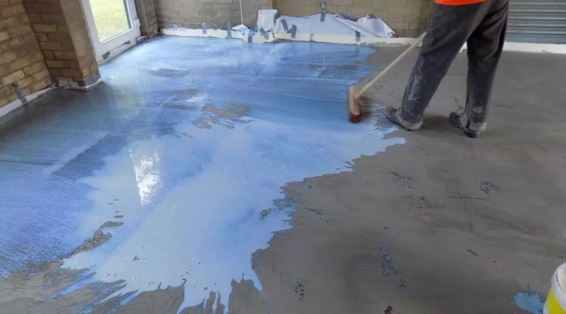 How to Use InsOpaint Floor Primer: A Step-by-Step Guide - PaintOutlet.co.uk
